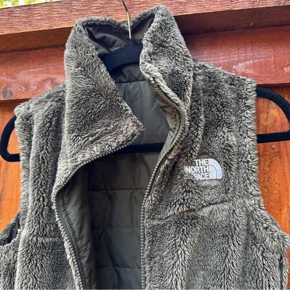 North Face reversible vest - Picture 9 of 12